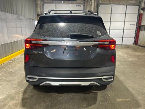 Used 2023 Kia Seltos EX AWD/4WD image 6