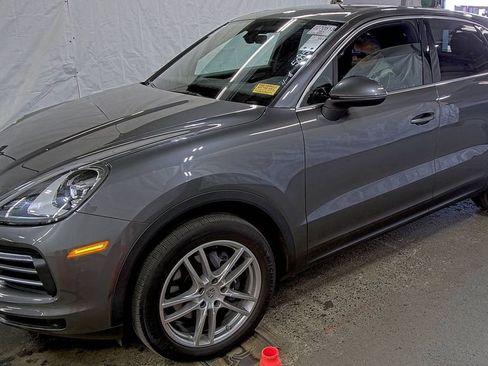 Used 2020 Porsche Cayenne image 1