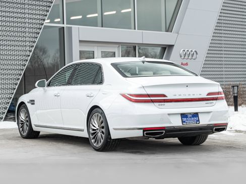 Used 2020 Genesis G90 3.3T Premium image 5