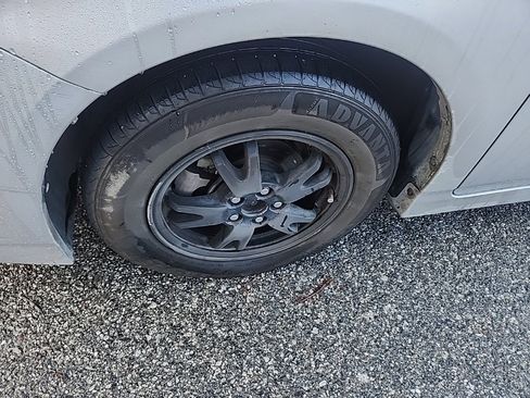 Used 2012 Toyota Prius Two image 9