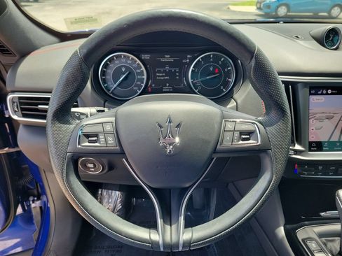 Used 2022 Maserati Levante GT AWD/4WD image 17