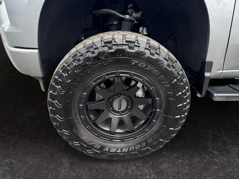 Used 2025 Chevrolet Silverado 1500 RST w/ Convenience Package II AWD/4WD image 14