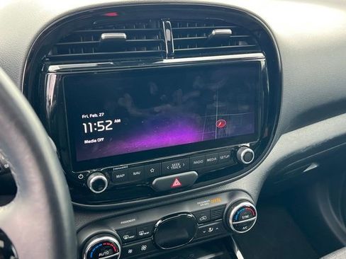Certified 2023 Kia Soul EX image 20