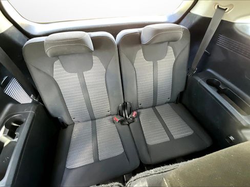 Used 2022 Kia Sorento LX image 18