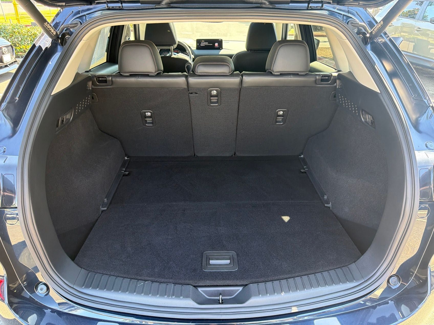Used 2023 MAZDA CX-5 AWD 2.5 S w/ Premium Package image 11