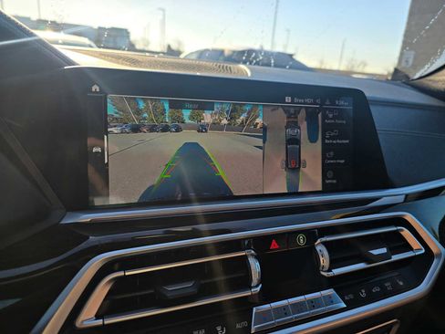 Used 2021 BMW X5 xDrive40i w/ Premium Package image 29