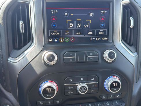 Used 2021 GMC Sierra 2500 Denali w/ Denali Ultimate Package AWD/4WD image 24
