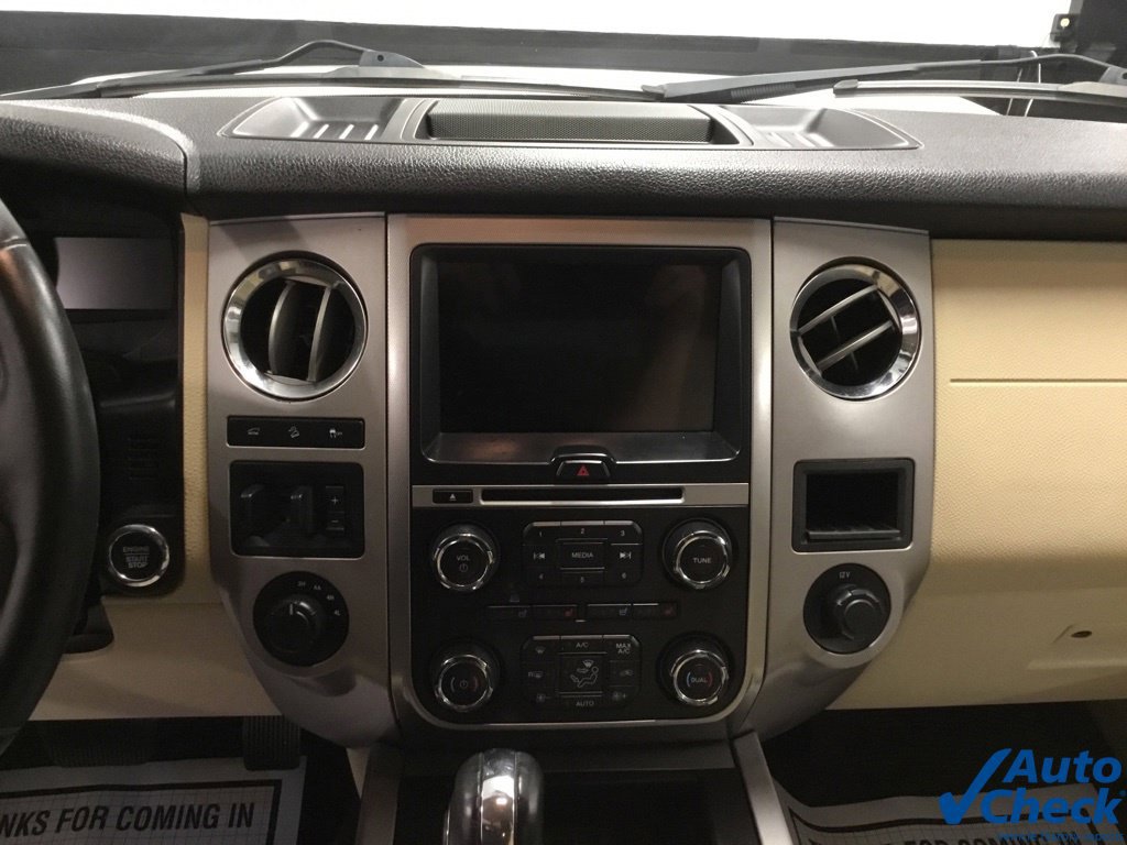 Used 2017 Ford Expedition Limited w/ Equipment Group 301A AWD/4WD image 52