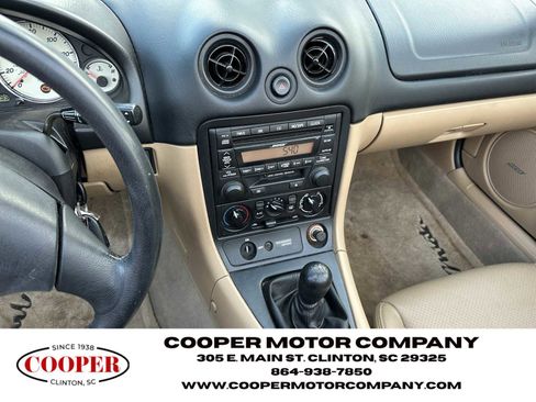 Used 2002 MAZDA MX-5 Miata LS image 19