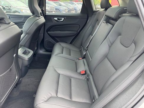 Used 2025 Volvo XC60 B5 Plus w/ Protection Package Premier image 7