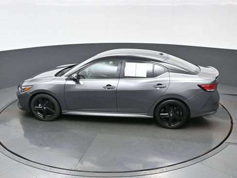 Used 2023 Nissan Sentra SR w/ Electronics Package FWD image 32