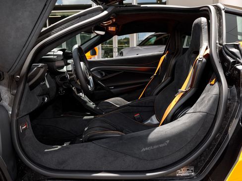 New 2027 McLaren 750S RWD image 55