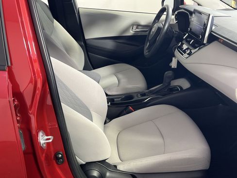 Used 2021 Toyota Corolla LE image 24