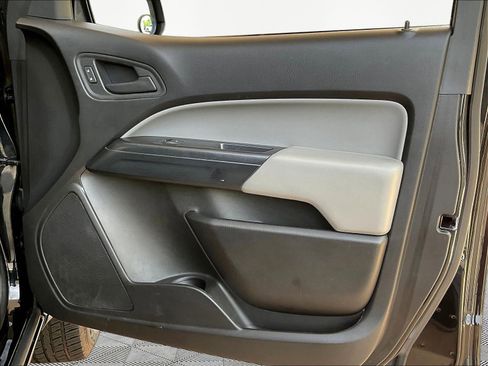 Used 2018 Chevrolet Colorado W/T RWD image 27