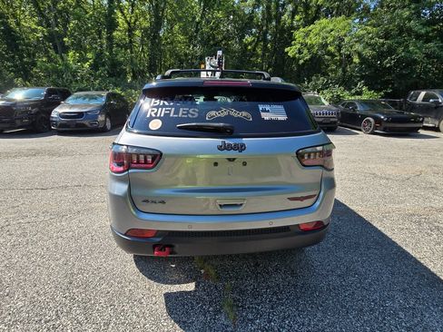 Used 2023 Jeep Compass Trailhawk AWD/4WD image 6