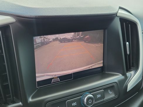 Used 2023 GMC Terrain SLE w/ Elevation Edition FWD image 10