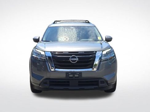 Used 2022 Nissan Pathfinder SV AWD/4WD image 4