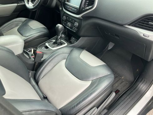 Used 2014 Jeep Cherokee Limited AWD/4WD image 30