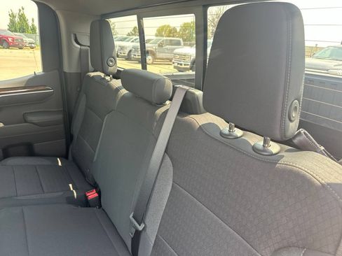 Used 2026 GMC Sierra 1500 SLE AWD/4WD image 18
