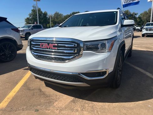 Used 2018 GMC Acadia SLT image 1