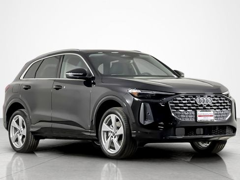 New 2025 Audi Q5 Premium Plus image 2