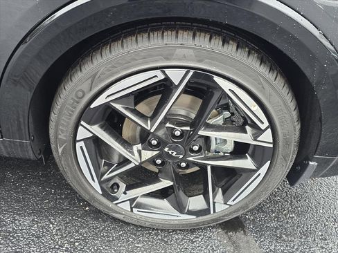 New 2025 Kia K4 GT-Line image 11