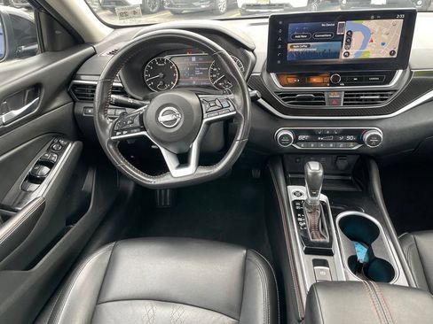 Certified 2023 Nissan Altima 2.0 SR FWD image 7