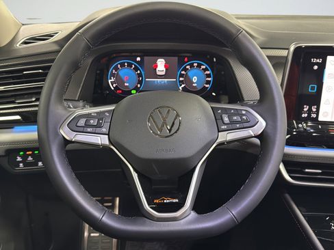 New 2026 Volkswagen Atlas Peak Edition AWD/4WD image 37