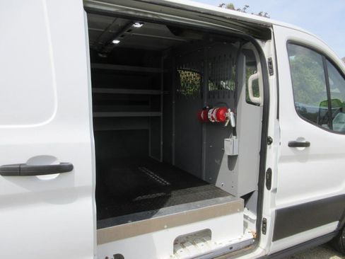 Used 2019 Ford Transit 150 130 Low Roof RWD image 19