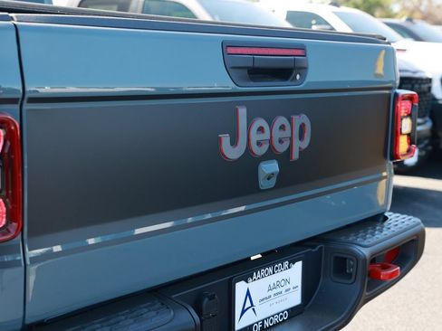 New 2026 Jeep Gladiator Rubicon AWD/4WD image 13