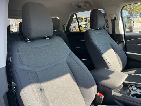 New 2026 Ford Explorer Active RWD image 15