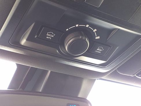 Used 2022 Toyota Tacoma TRD Off-Road image 28