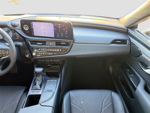 Used 2022 Lexus ES 350 Ultra Luxury image 18