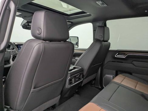 New 2026 Chevrolet Silverado 3500 High Country w/ High Country Premium Package AWD/4WD image 22