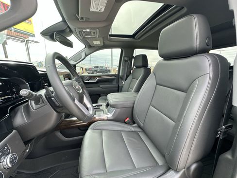 Used 2025 GMC Sierra 1500 Elevation w/ Elevation Premium Package image 20