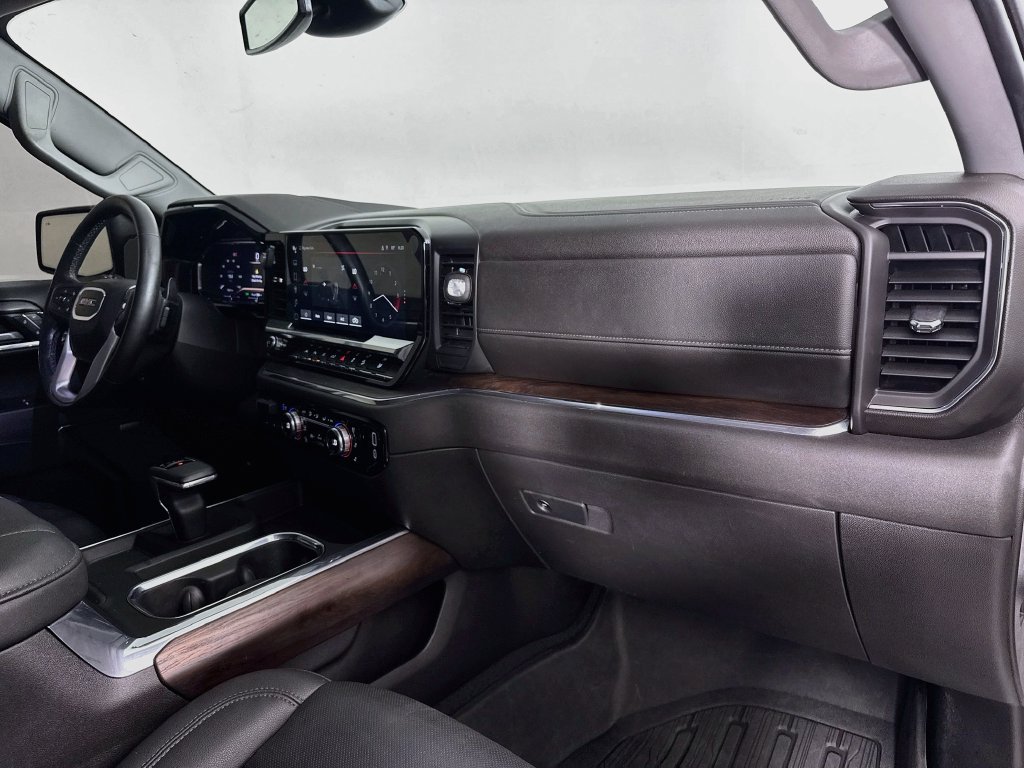 Used 2024 GMC Sierra 1500 SLT w/ SLT Premium Plus Package AWD/4WD image 30