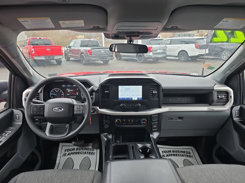 Used 2022 Ford F150 XL w/ Trailer Tow Package image 16