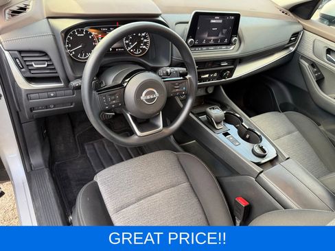 Used 2023 Nissan Rogue SV AWD/4WD image 14