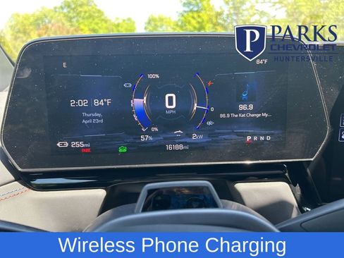 Used 2025 Chevrolet Silverado EV RST image 9