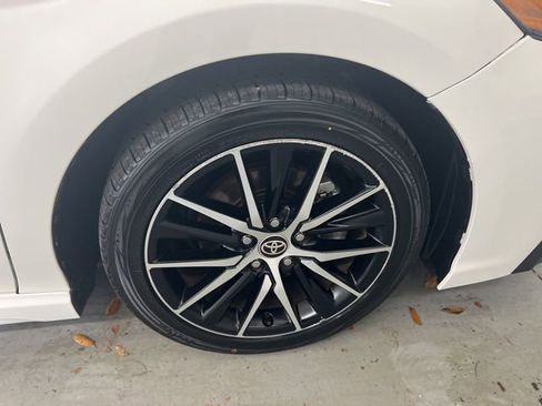 Used 2021 Toyota Camry SE image 22