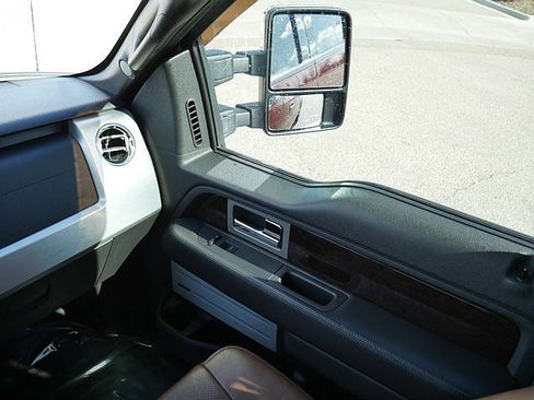 Used 2013 Ford F150 Platinum image 25