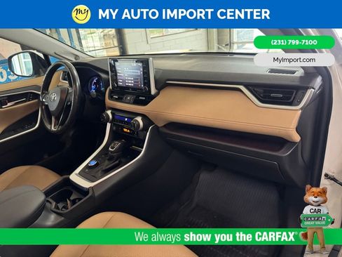 Used 2019 Toyota RAV4 Limited AWD/4WD image 28