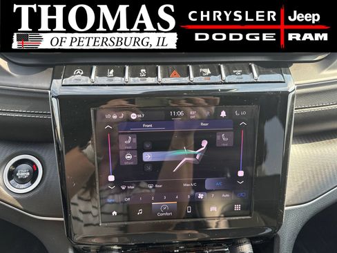 Used 2025 Jeep Grand Cherokee L Altitude AWD/4WD image 19
