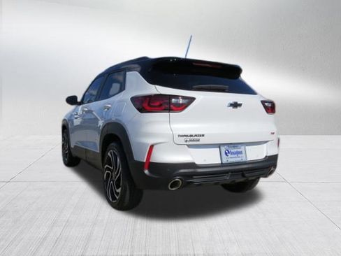 Certified 2025 Chevrolet TrailBlazer RS w/ Convenience Package image 5