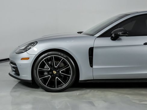 Used 2018 Porsche Panamera 4S image 7