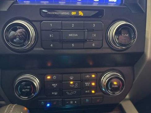 Used 2020 Ford F150 King Ranch w/ Equipment Group 601A Luxury AWD/4WD image 21