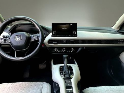 Used 2024 Honda HR-V LX image 7