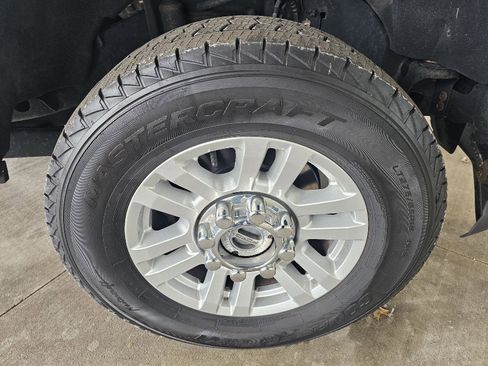 Used 2019 Ford F250 XLT image 9