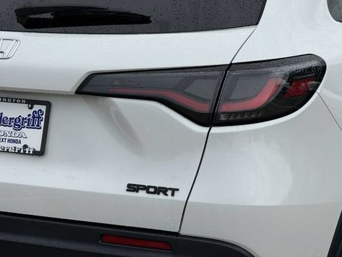 Certified 2024 Honda HR-V Sport image 7