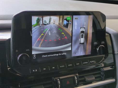 Certified 2022 Nissan Pathfinder SL w/ Lighting Package (N92) image 18